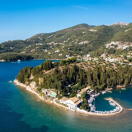 Aris Villa Gimari